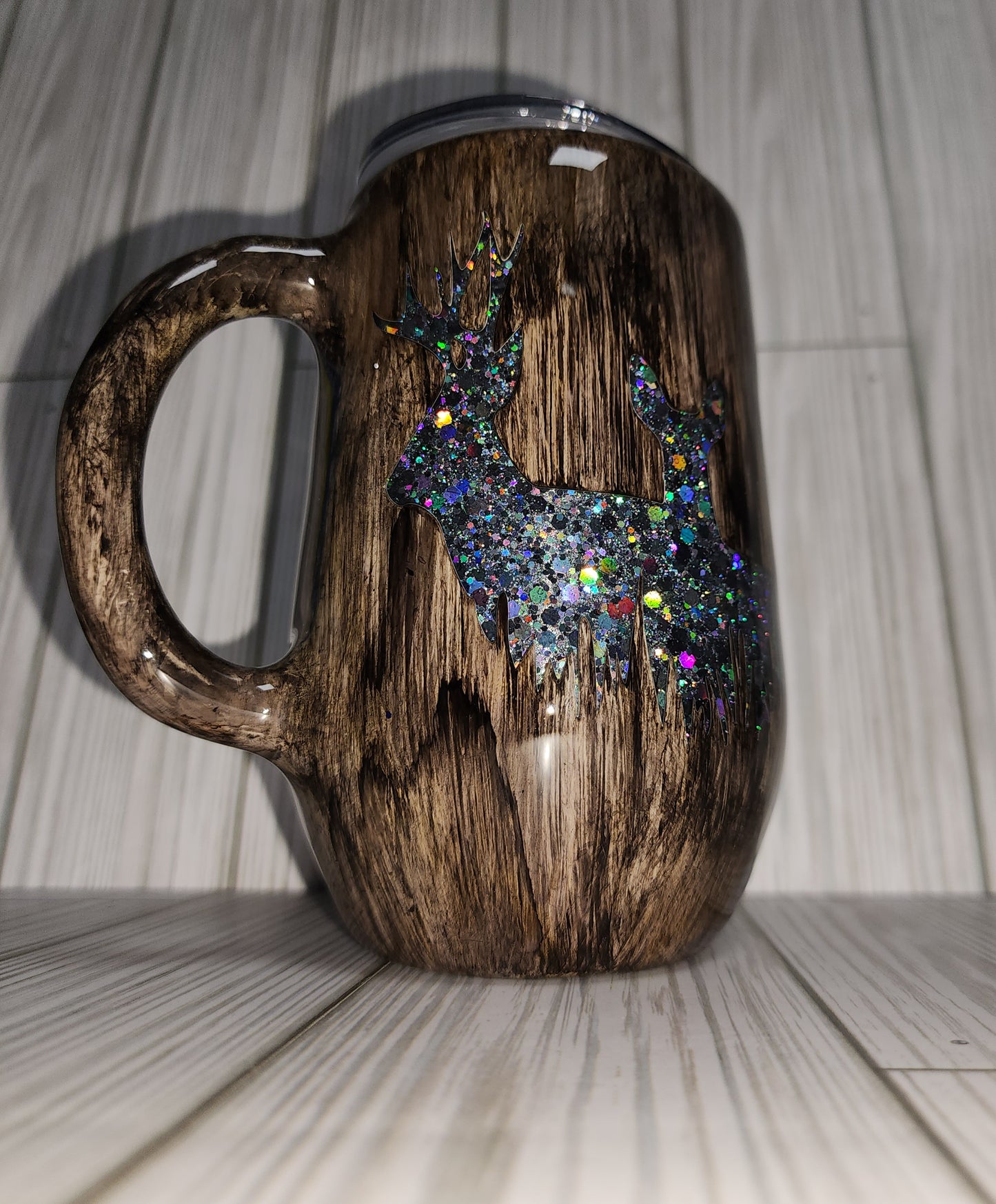 16 Ounce Woodgrain with Deer Peek a Boo